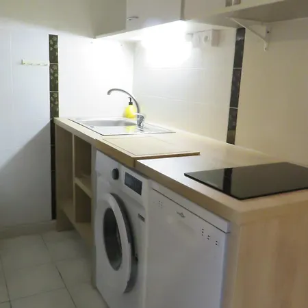 T2 Climatise Avec Jardin, Parking Inclus - Fr-1-472-222 *